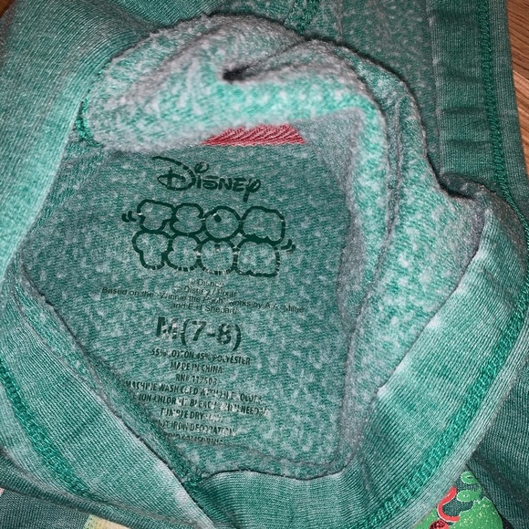 Disney’s tsum tsum girls Christmas sweater - Picture 3 of 4